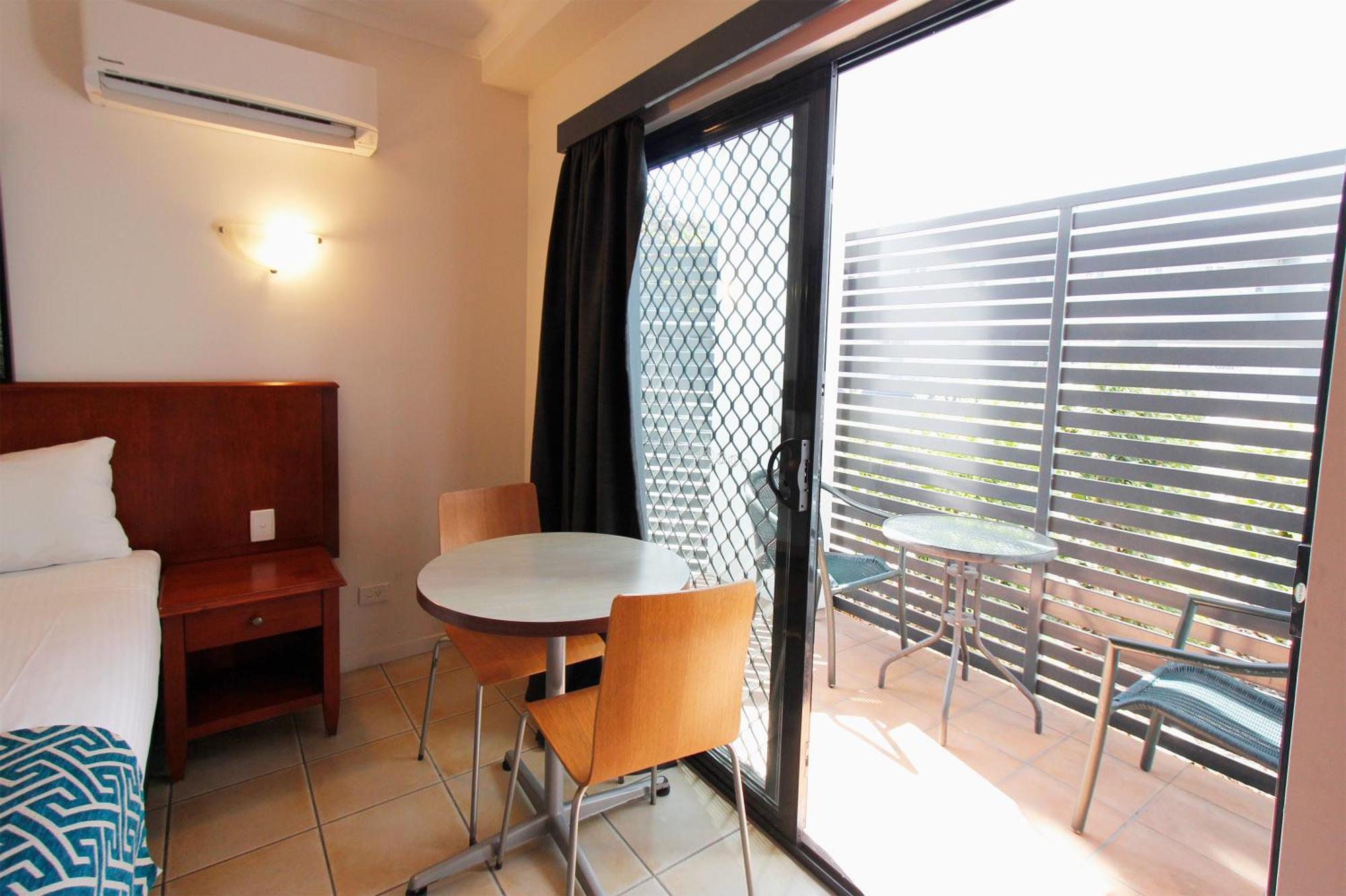 Coffee House Apartment Motel Rockhampton Exteriör bild